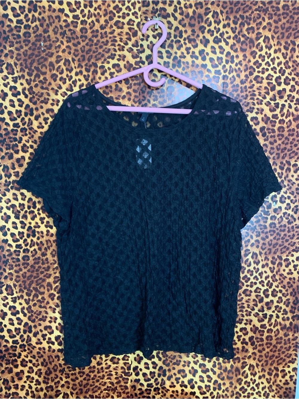 Torrid Black sheer diamond patterned Short Sleeve Women's Top